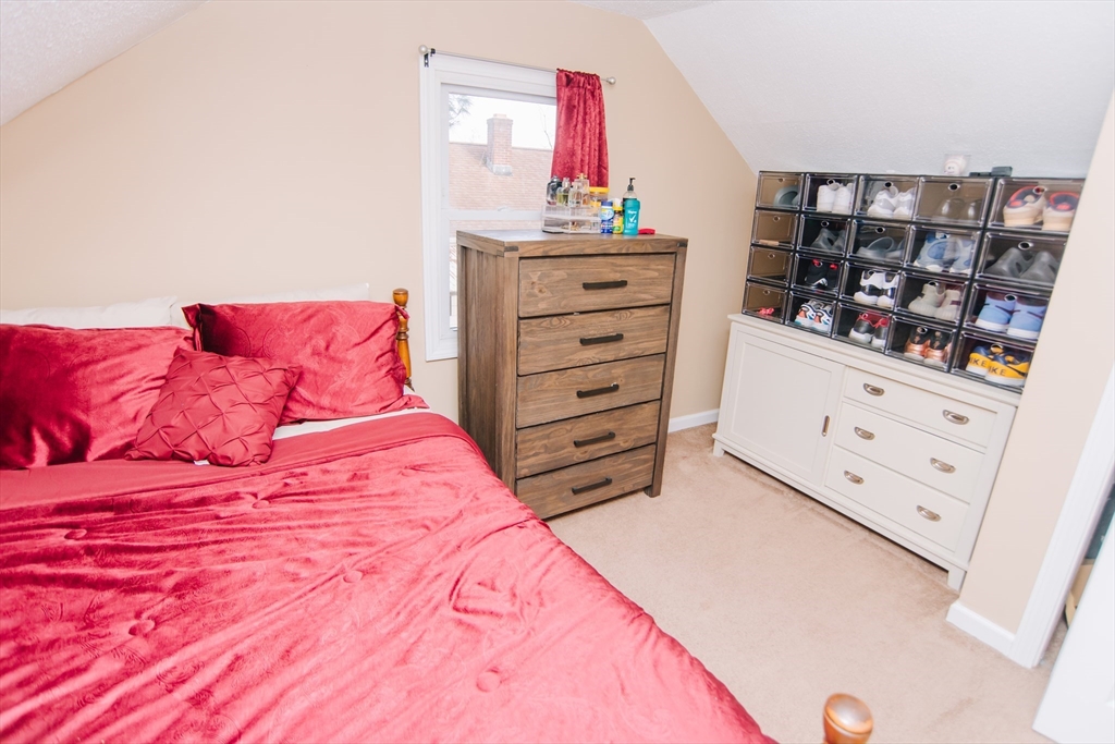 63 Granger Street Springfield, MA 01119 - Photo 24 of 40