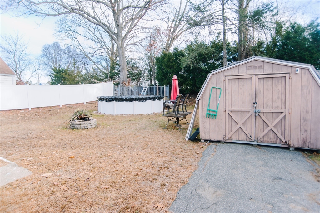 63 Granger Street Springfield, MA 01119 - Photo 37 of 40