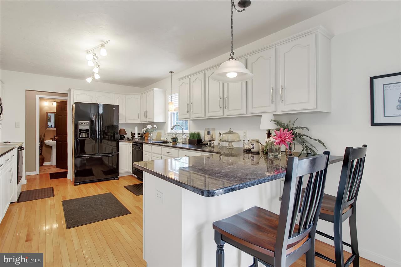 108 Meadow Road York, PA 17406 - Photo 11 of 27 Gallery Image 11