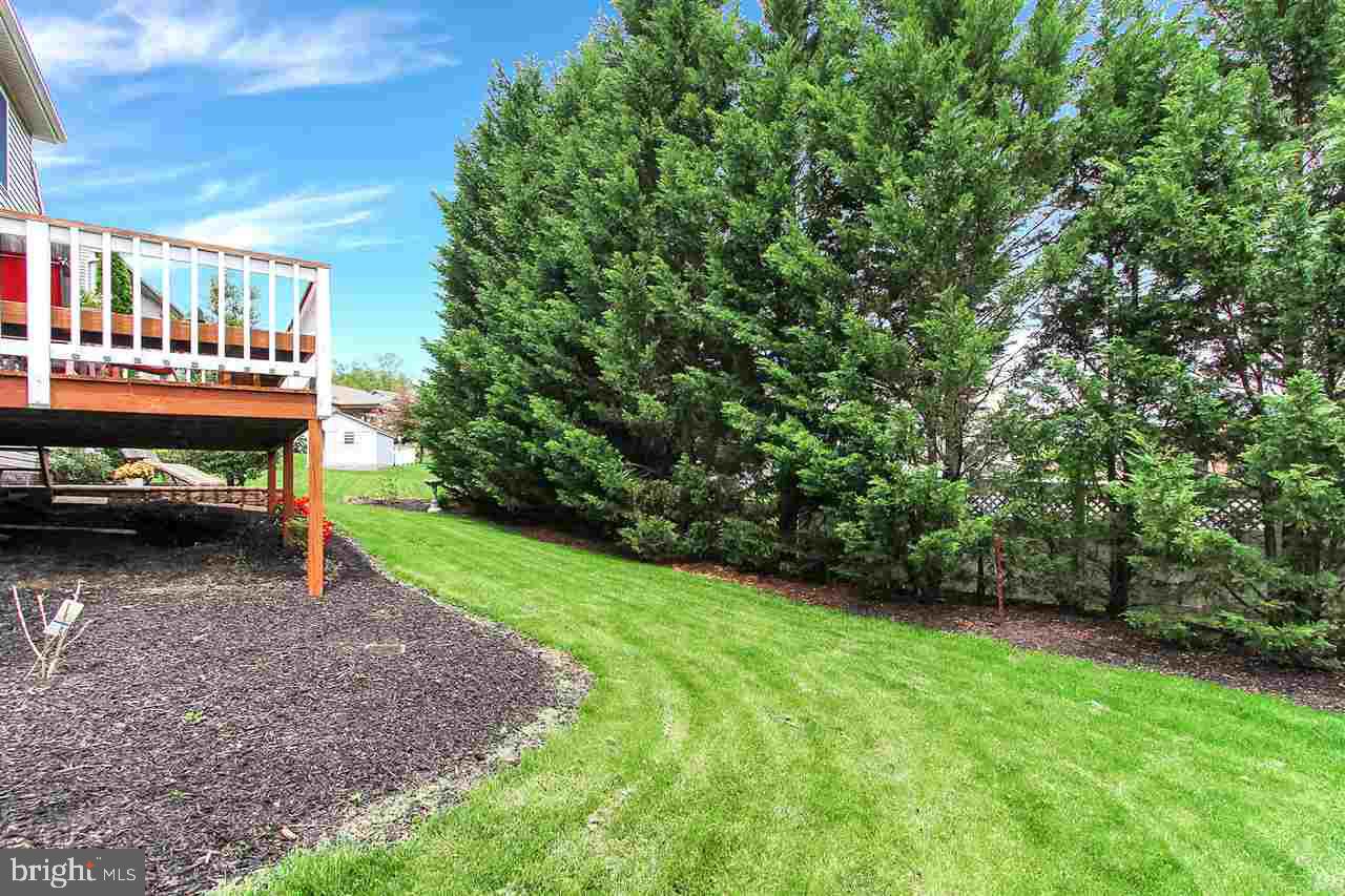 108 Meadow Road York, PA 17406 - Photo 25 of 27 Gallery Image 25