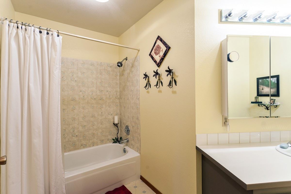432 Telephone Road East Newport, WA 99156 - Photo 14 of 20