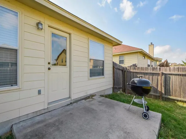 $1,750 | 203 Fistral Drive, Hutto, TX 78634