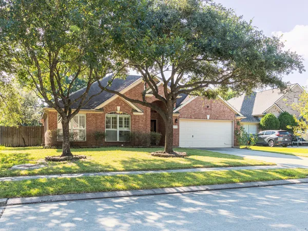 $2,300 | 21318 Hannover Forest, Spring, TX 77388