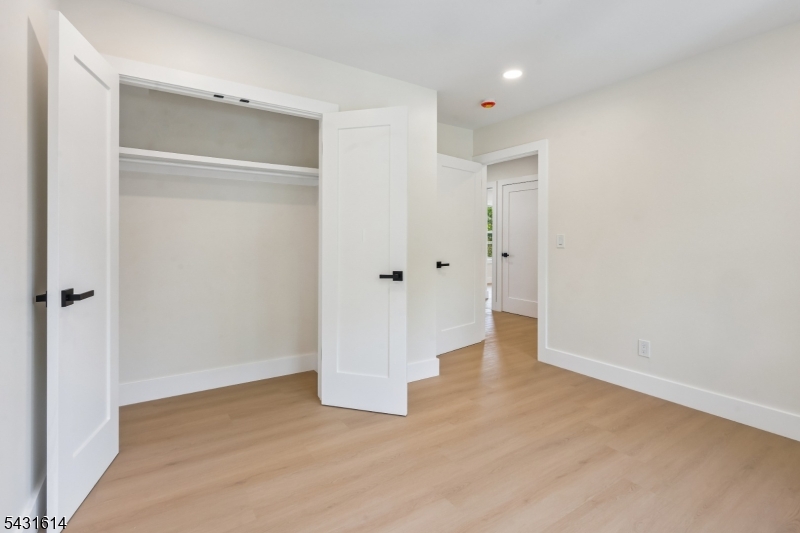 10 Rose Street Edison, NJ 08817 - Photo 24 of 48