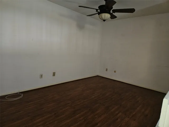 a view of entryway and hall