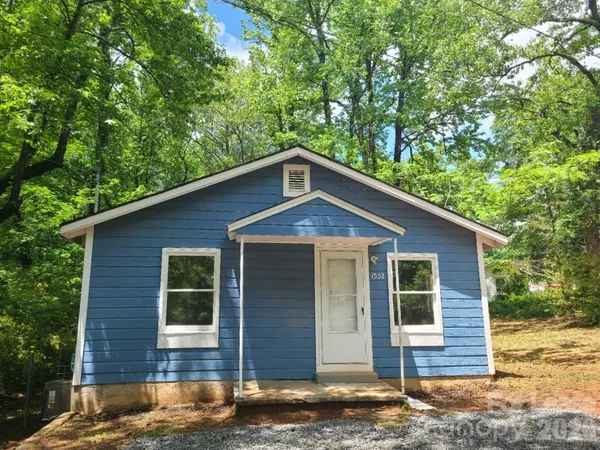 $995 | 1502 Duncan Drive, Dallas, NC 28034