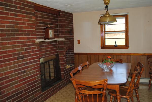 73 Uxbridge Road Sutton, MA 01590 - Photo 4 of 15