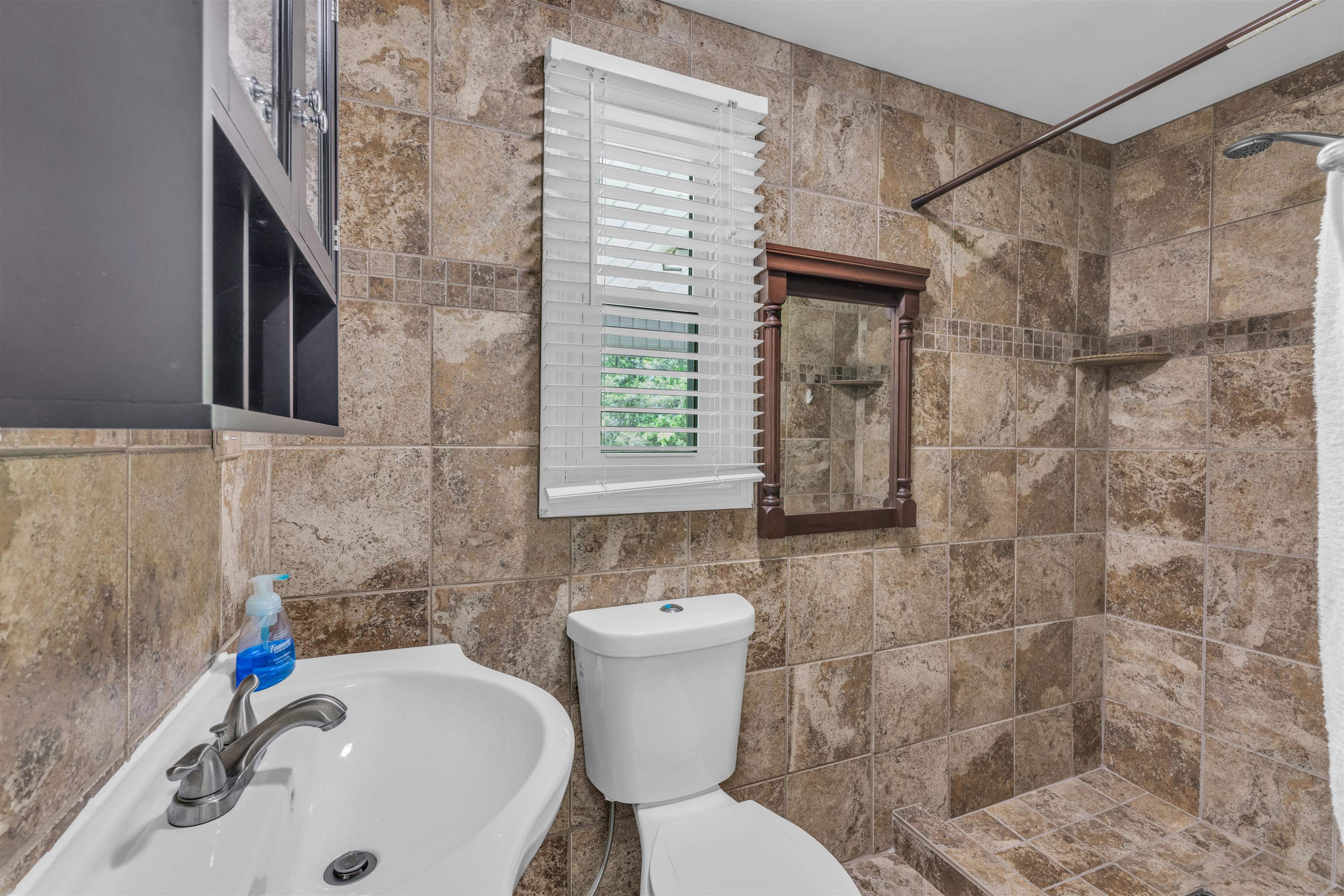 213 State Rd S-39-163 Easley, SC 29640 - Photo 11 of 26