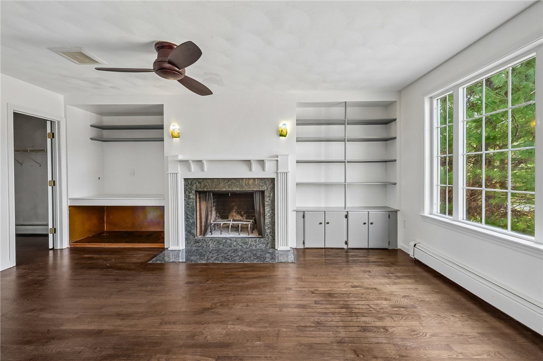 94 Spindrift Street Jamestown, RI 02835 - Photo 15 of 29