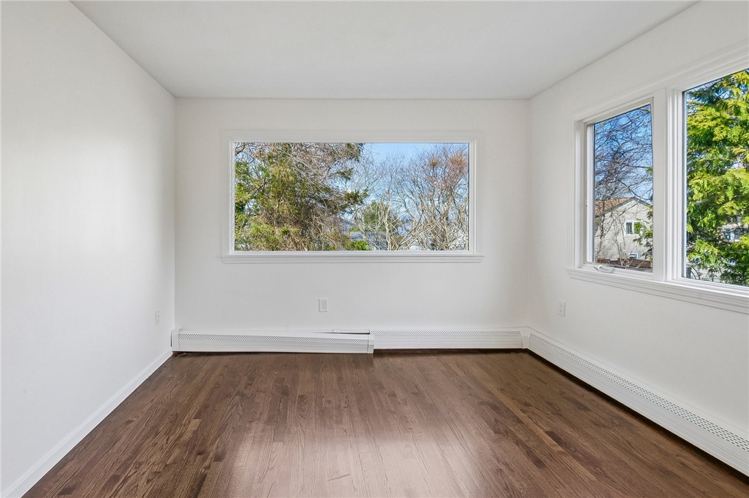 94 Spindrift Street Jamestown, RI 02835 - Photo 19 of 29