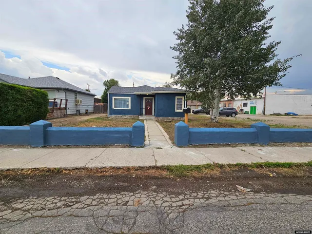 $174,000 | 1012 Pulliam Avenue, Worland, WY 82401