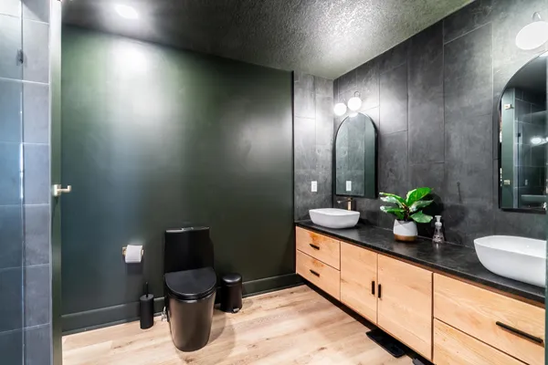 $439,900 | 1319 Pine Mills Court, Fort Wayne, IN 46845