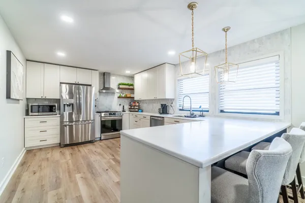 $439,900 | 1319 Pine Mills Court, Fort Wayne, IN 46845