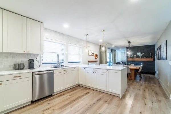 $439,900 | 1319 Pine Mills Court, Fort Wayne, IN 46845