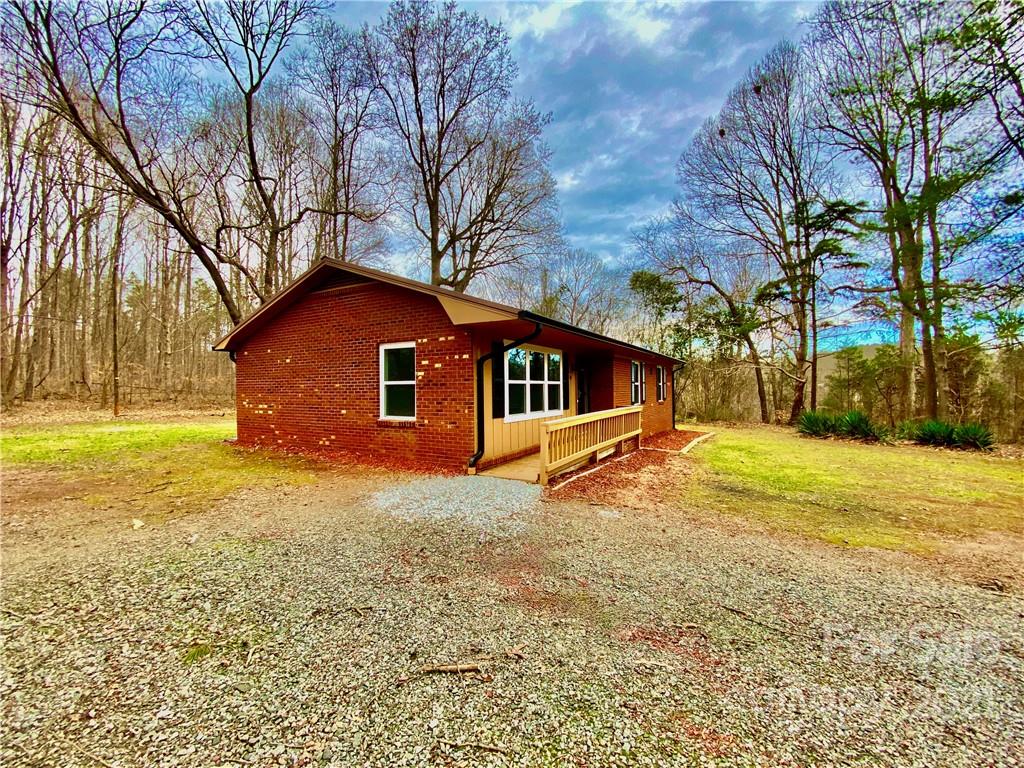 558 Quail Road Lexington, NC 27292 - Photo 2 of 27 Gallery Image 2