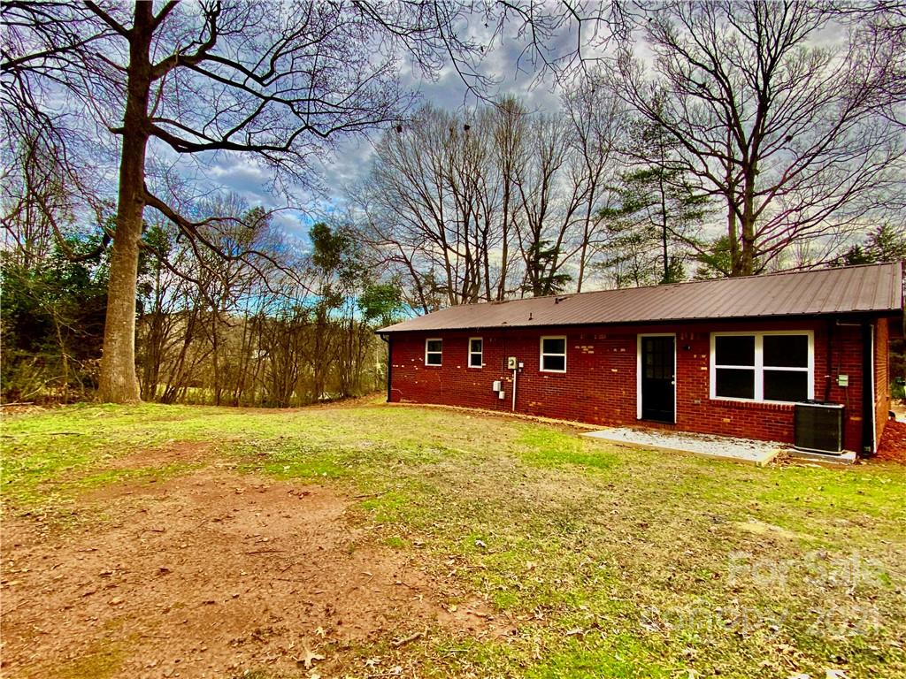 558 Quail Road Lexington, NC 27292 - Photo 6 of 27 Gallery Image 6