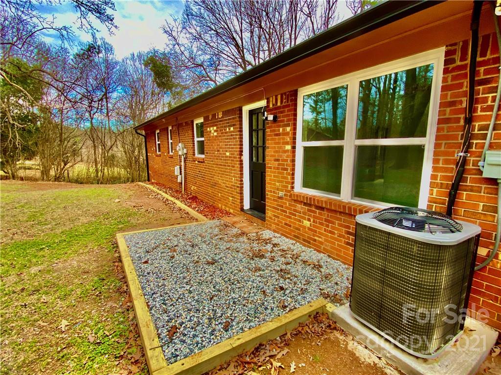 558 Quail Road Lexington, NC 27292 - Photo 7 of 27 Gallery Image 7