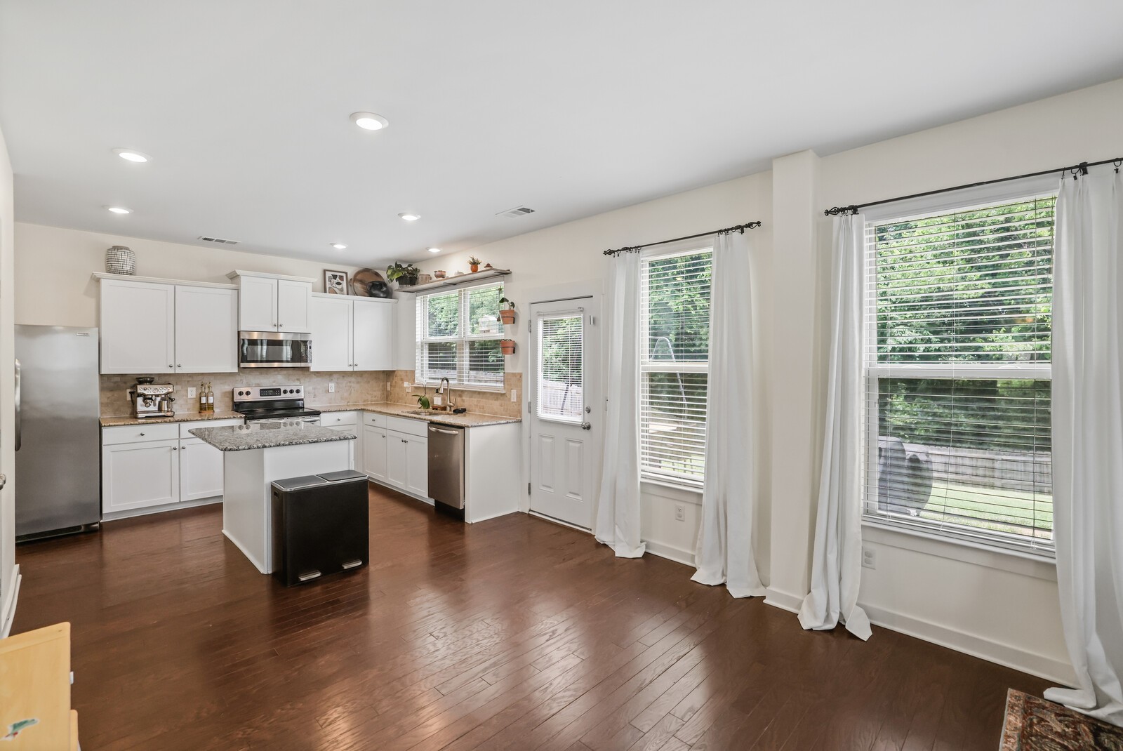 8015 Regiment Drive Spring Hill, TN 37174 - Photo 12 of 39