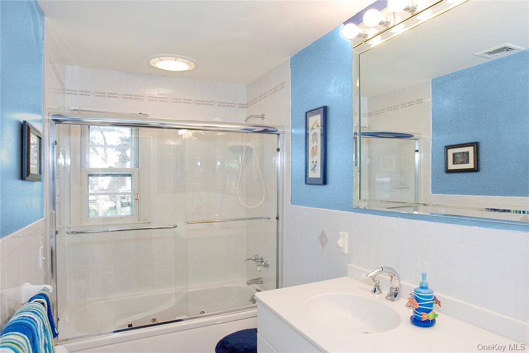 441 Boston Post Road Rye, NY 10580 - Photo 11 of 16