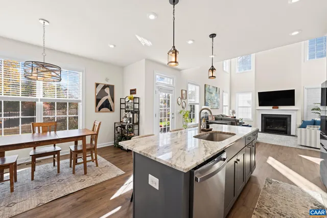 a view of a hallway with closet