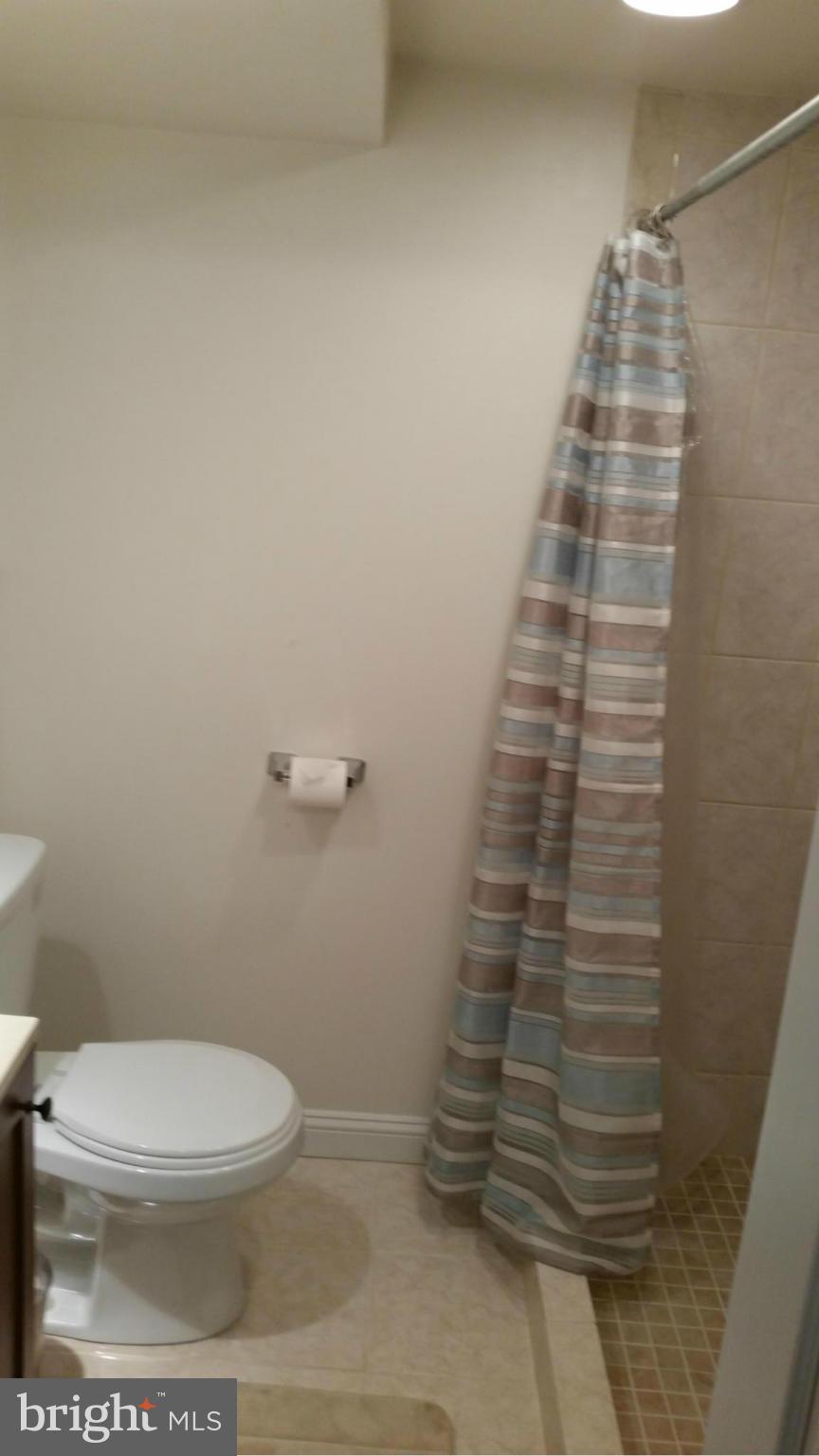 6118 Blair Road Northwest Washington, DC 20011 - Photo 13 of 25 Bath