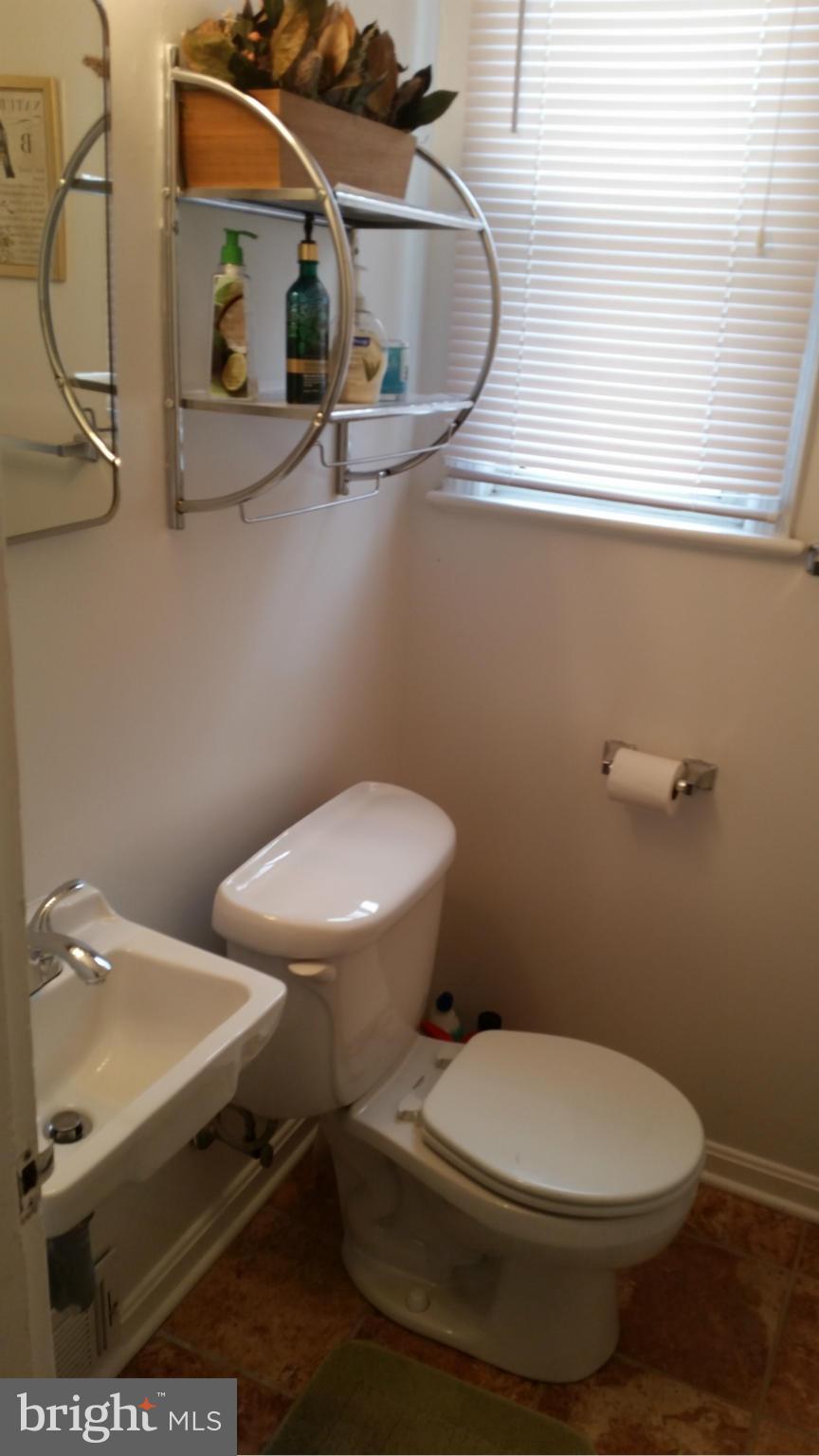 6118 Blair Road Northwest Washington, DC 20011 - Photo 10 of 25 Bath