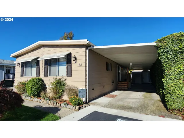 a view of house with outdoor space