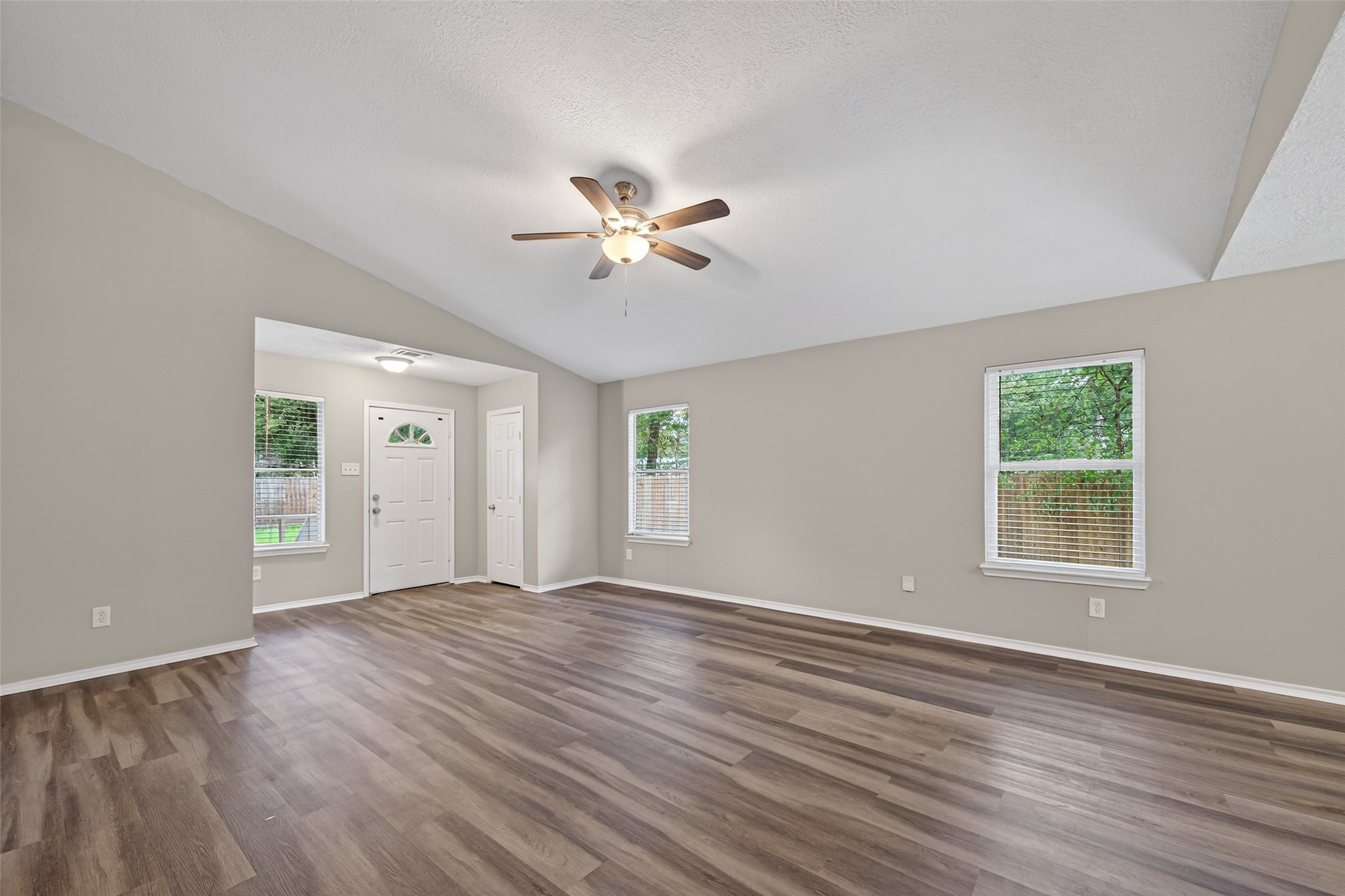 27812 Red Fox Road Tomball, TX 77377 - Photo 5 of 37