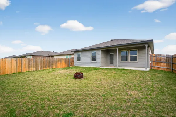 $1,825 | 116 Halford Road, Georgetown, TX 78633