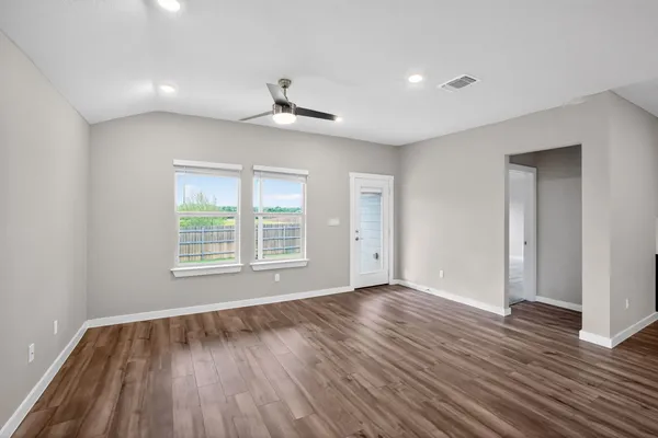 $1,825 | 116 Halford Road, Georgetown, TX 78633