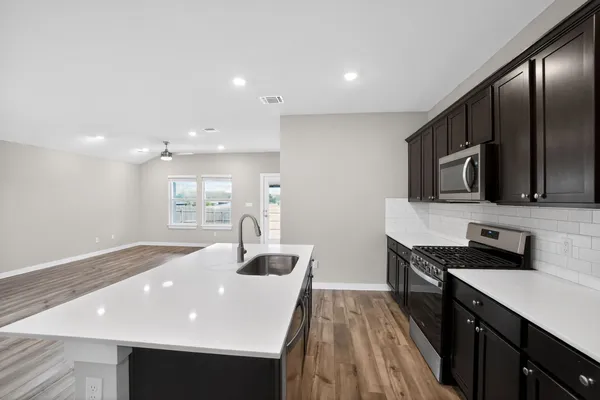 $1,825 | 116 Halford Road, Georgetown, TX 78633