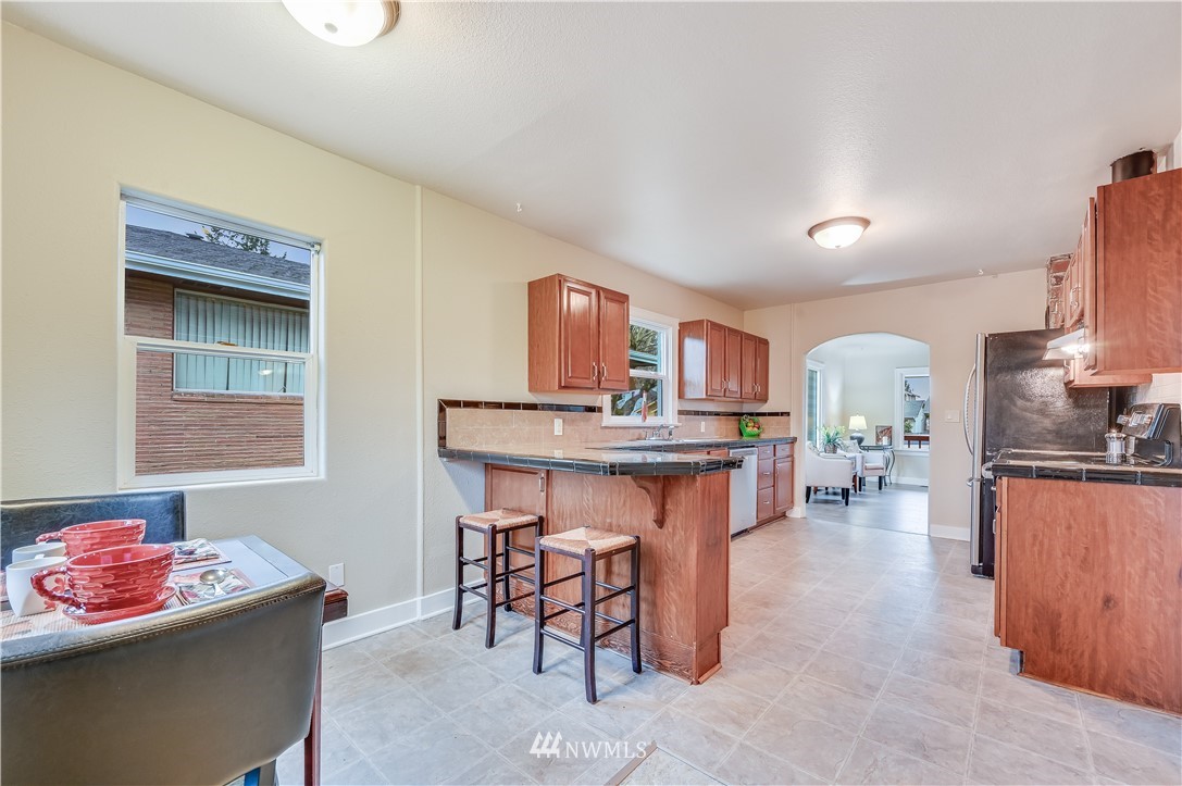226 Meadow Avenue North Renton, WA 98057 - Photo 14 of 35 Gallery Image 14