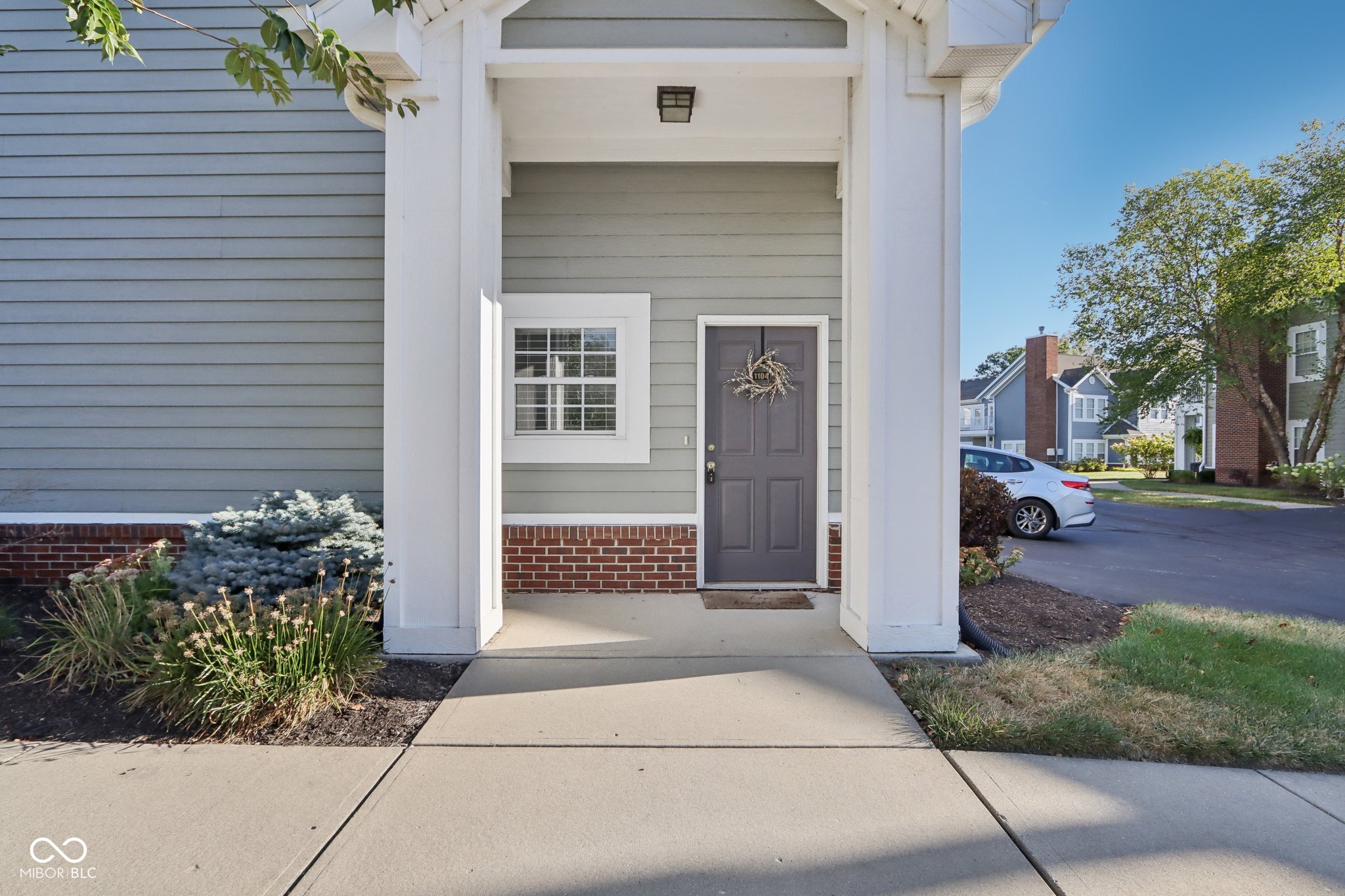 1104 Falcon Ridge Carmel, IN 46280 - Photo 4 of 47 Gallery Image 4
