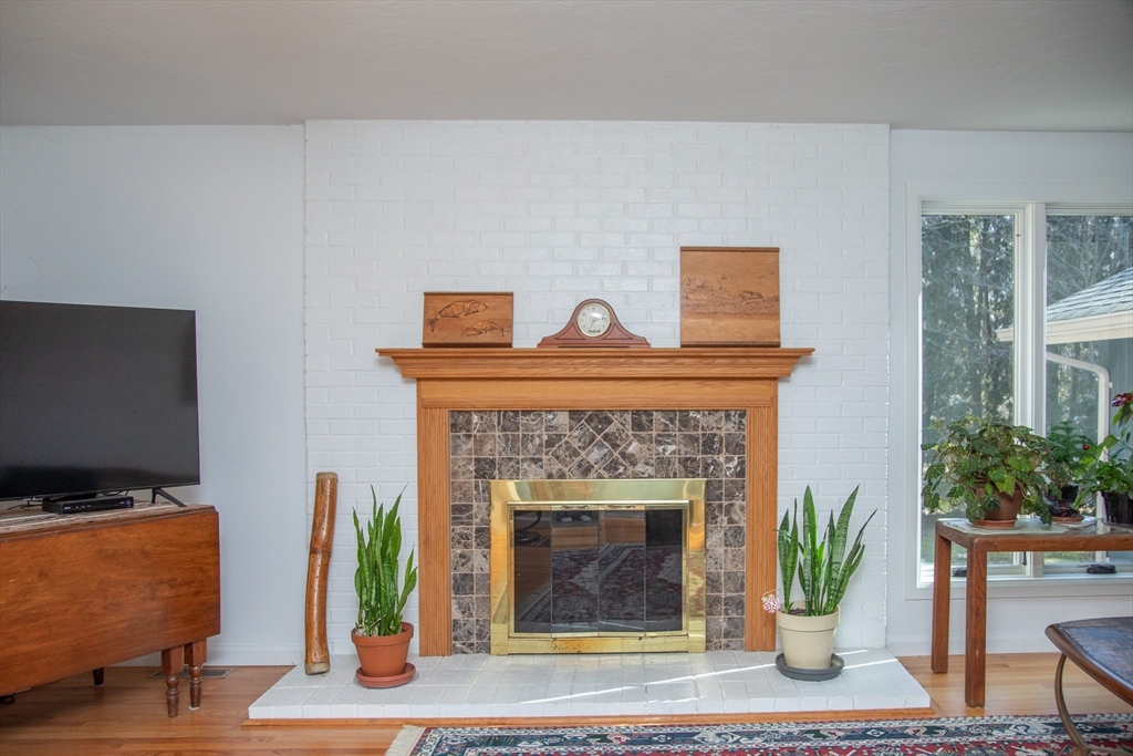 28 Woodlot Road Amherst, MA 01002 - Photo 16 of 40 Gallery Image 16