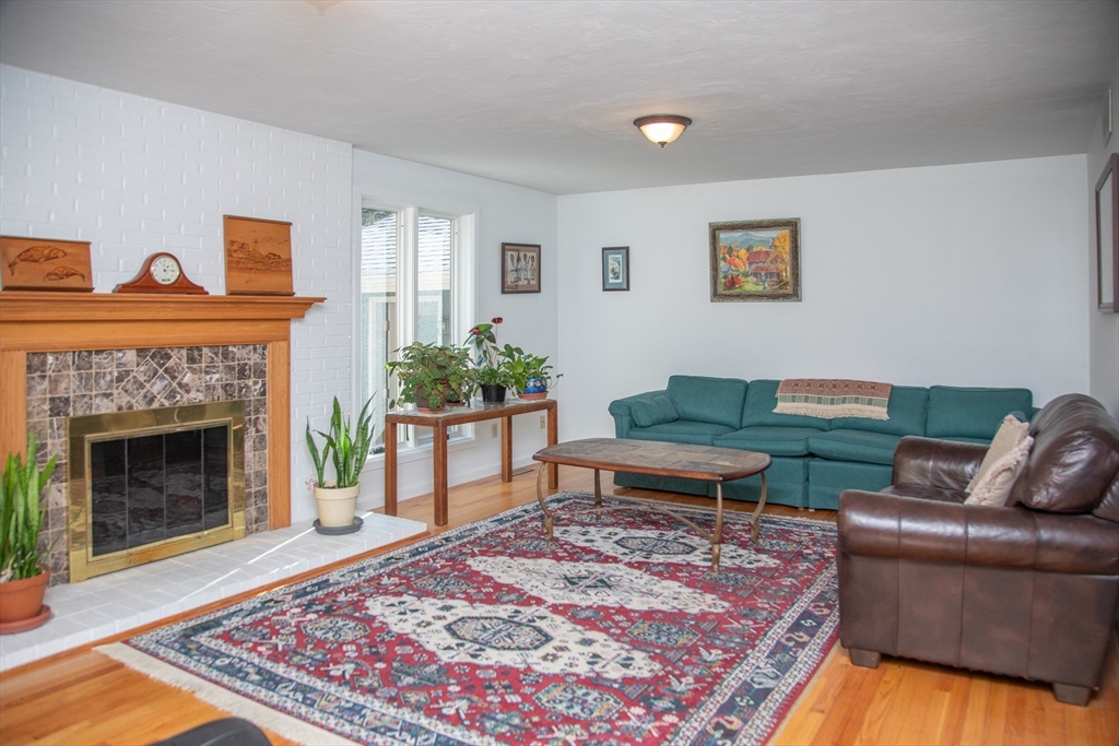 28 Woodlot Road Amherst, MA 01002 - Photo 18 of 40 Gallery Image 18