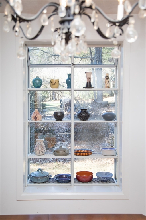 28 Woodlot Road Amherst, MA 01002 - Photo 8 of 40 Gallery Image 8