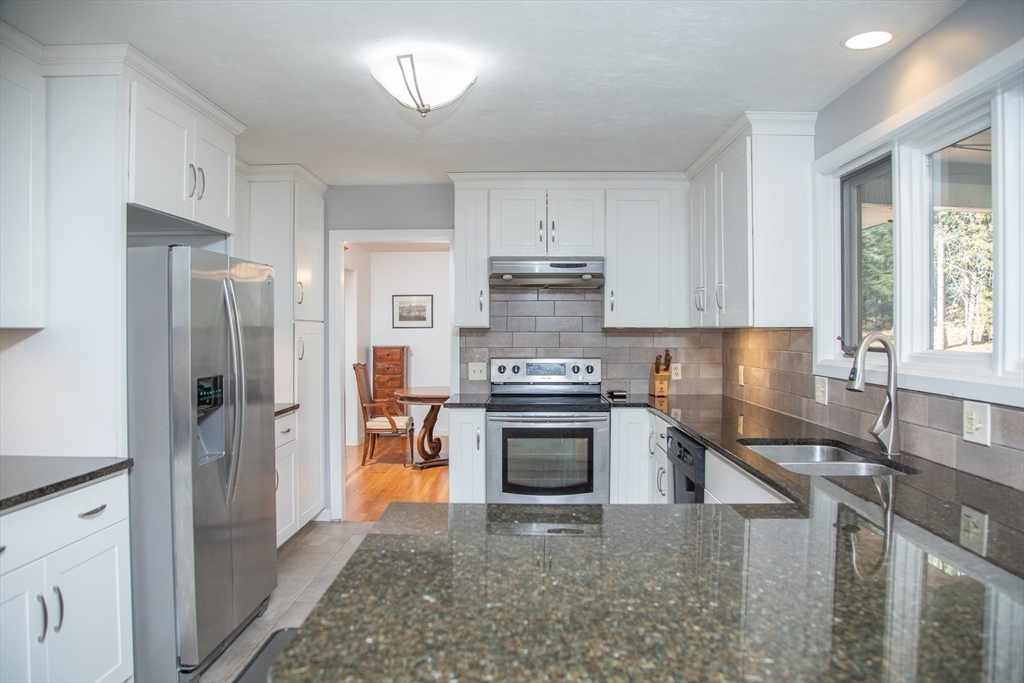 28 Woodlot Road Amherst, MA 01002 - Photo 9 of 40 Gallery Image 9