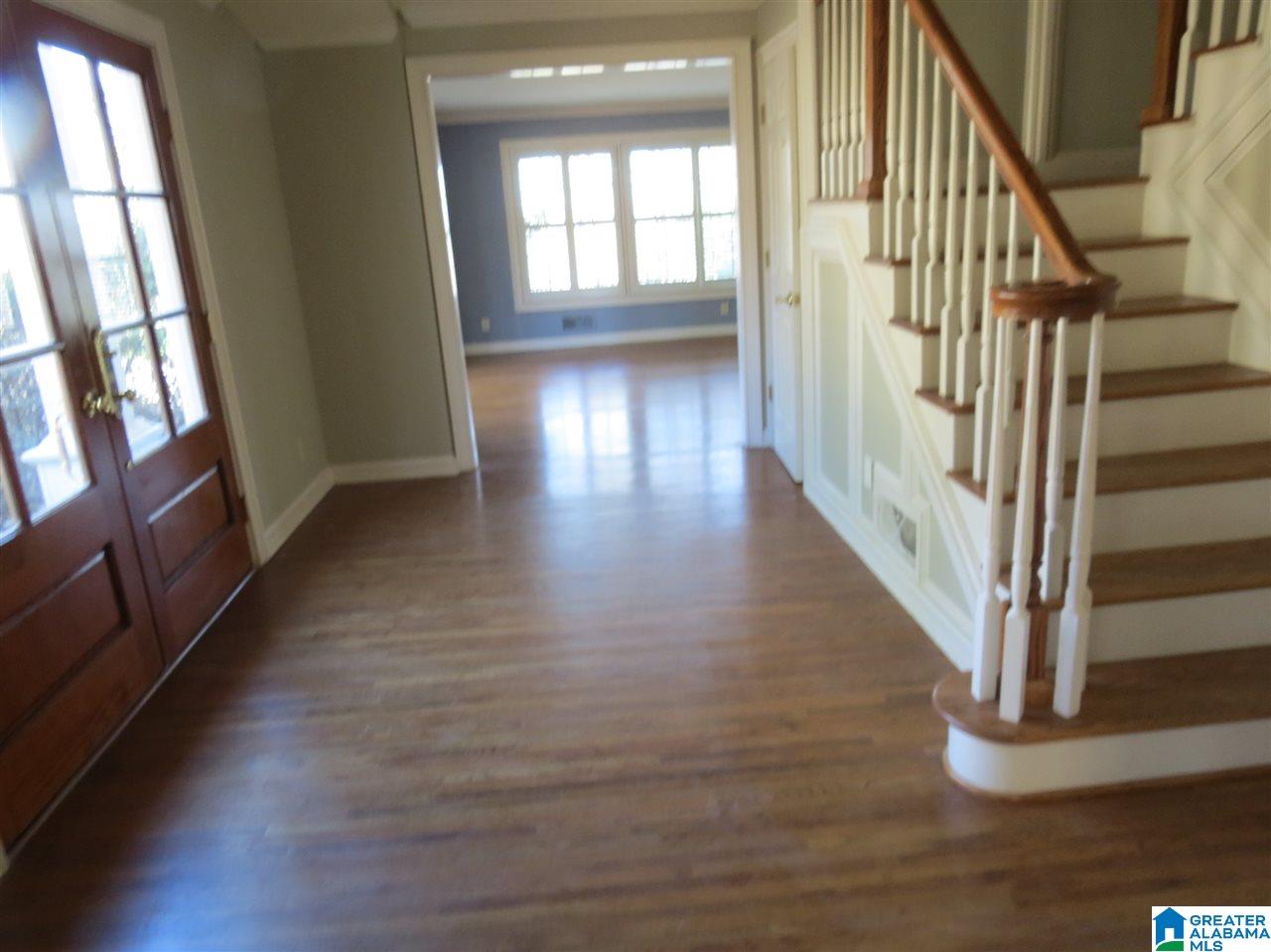 3137 Woodridge Road North Birmingham, AL 35223 - Photo 27 of 38
