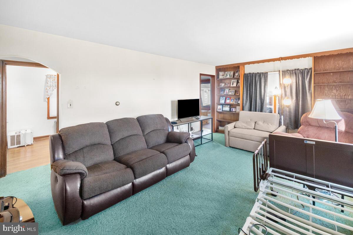 7004 Edgemont Road Frederick, MD 21702 - Photo 7 of 39