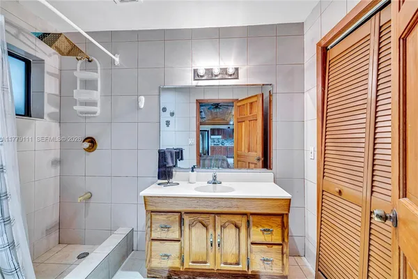 view of city and green space