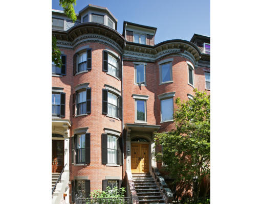 31 Rutland Square Boston, MA 02118 - Photo 2 of 9 Gallery Image 2