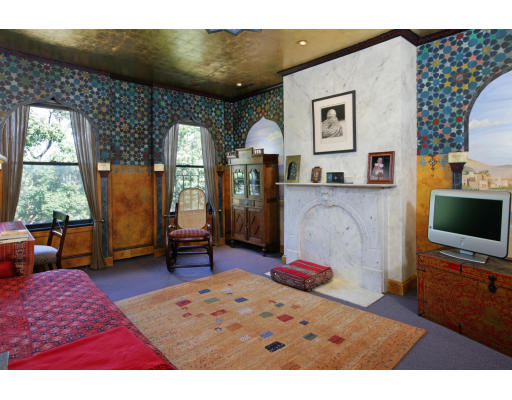31 Rutland Square Boston, MA 02118 - Photo 3 of 9 Gallery Image 3