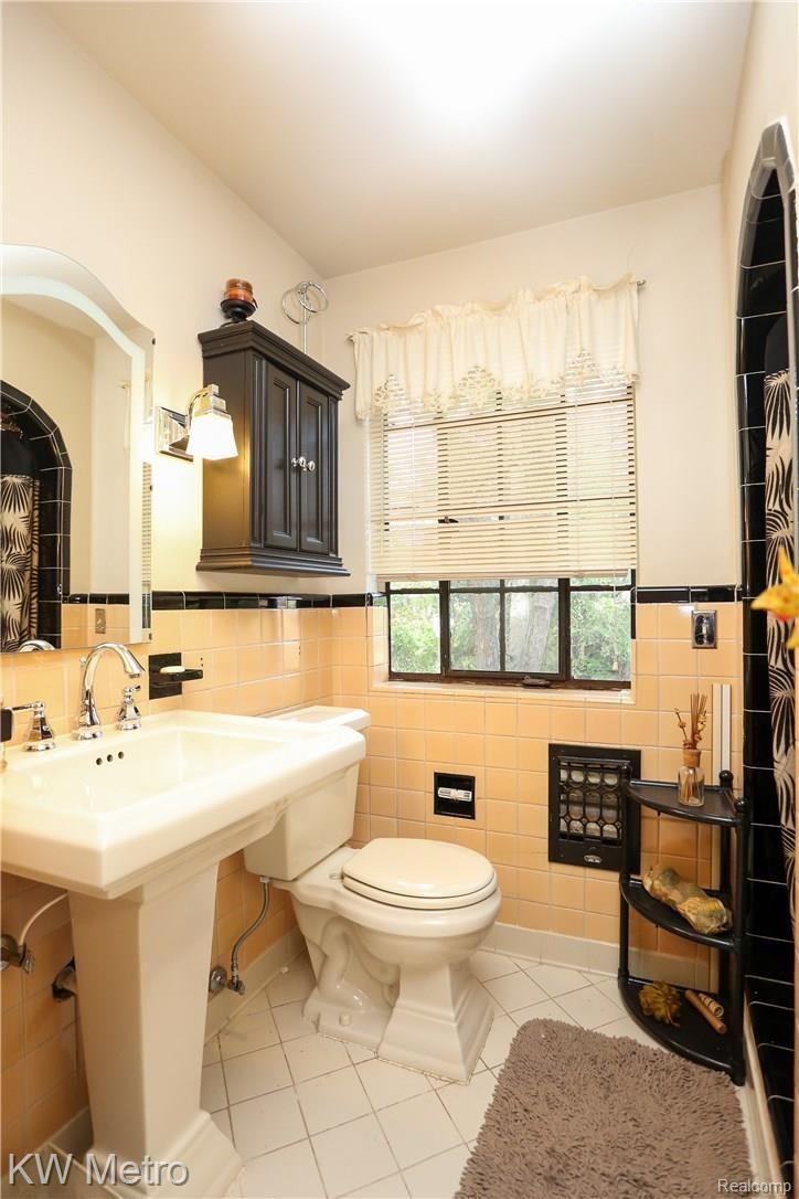 20104 Briarcliff Road Detroit, MI 48221 - Photo 28 of 36 Briarcliff-31.jpg