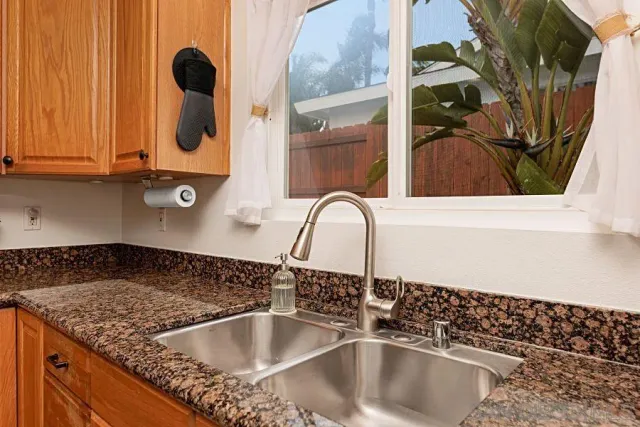 a close view of sink and tap