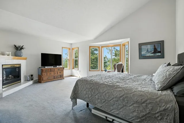 $927,500 | 1607 East Wildflower Lane, Spokane, WA 99224