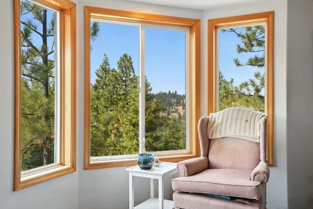 $927,500 | 1607 East Wildflower Lane, Spokane, WA 99224