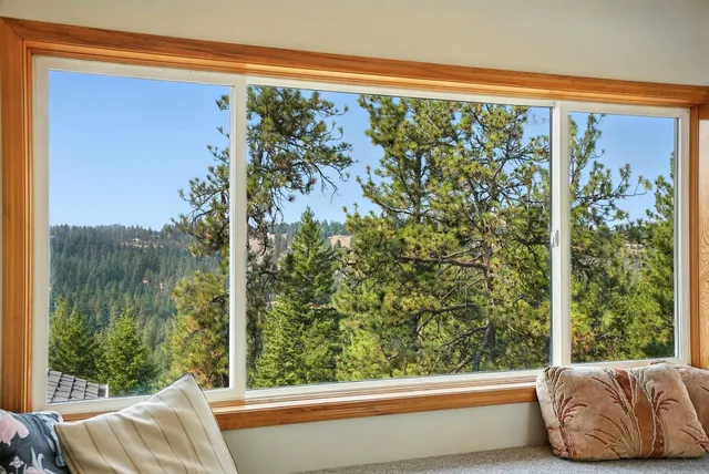 $927,500 | 1607 East Wildflower Lane, Spokane, WA 99224