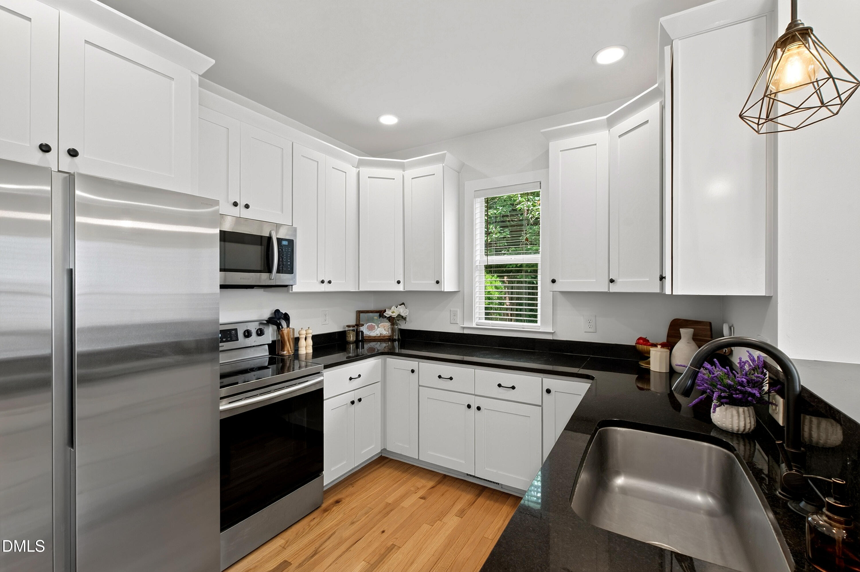 615 East Lenoir Street Raleigh, NC 27601 - Photo 12 of 40 Lenoir (17)