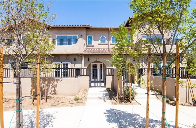 $749,000 | 5502 East Los Angeles Avenue, Unit 1, Simi Valley, CA 93063