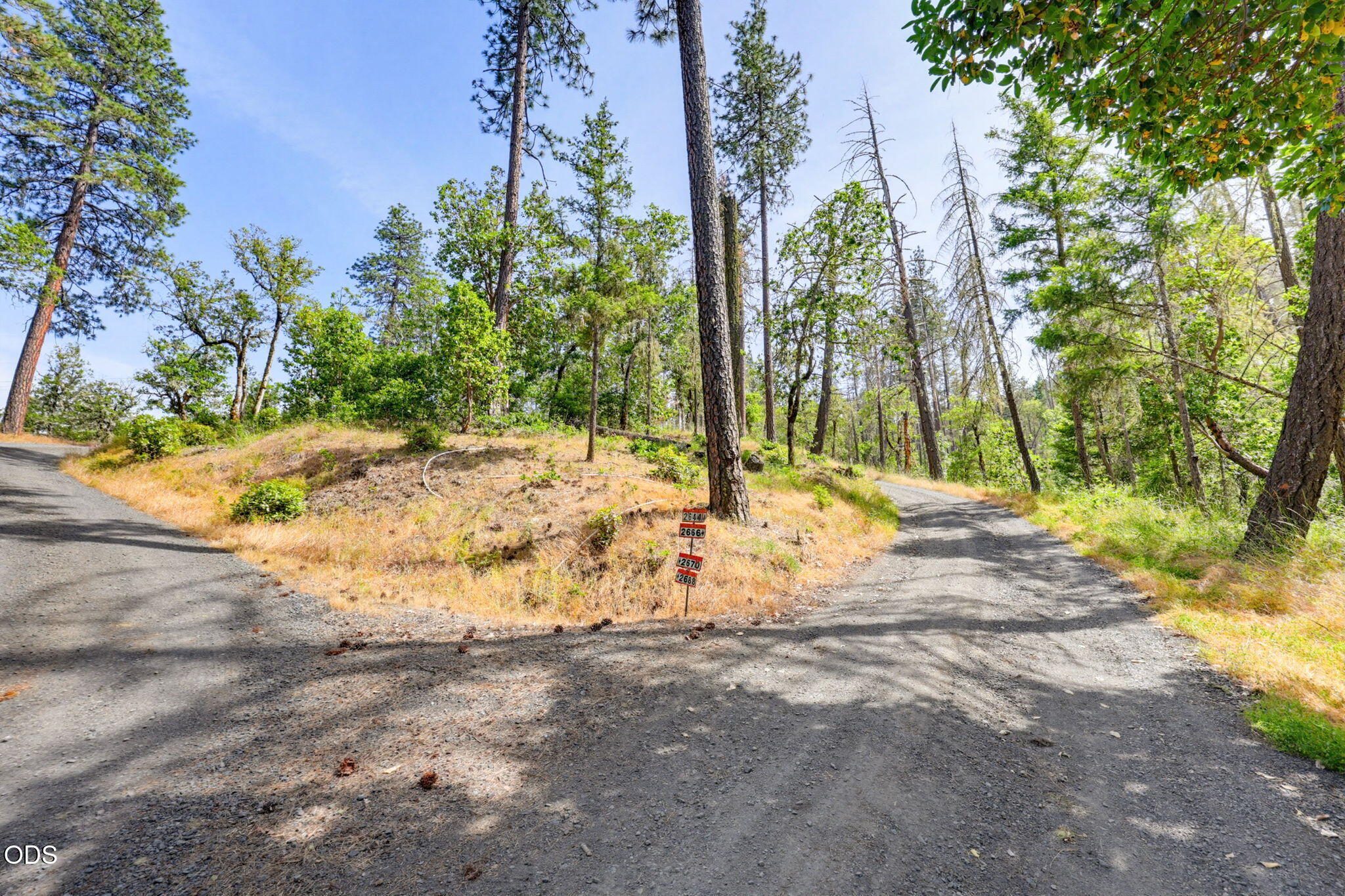 2644 Little Applegate Road Jacksonville, OR 97530 - Photo 30 of 31 ApxLA00024